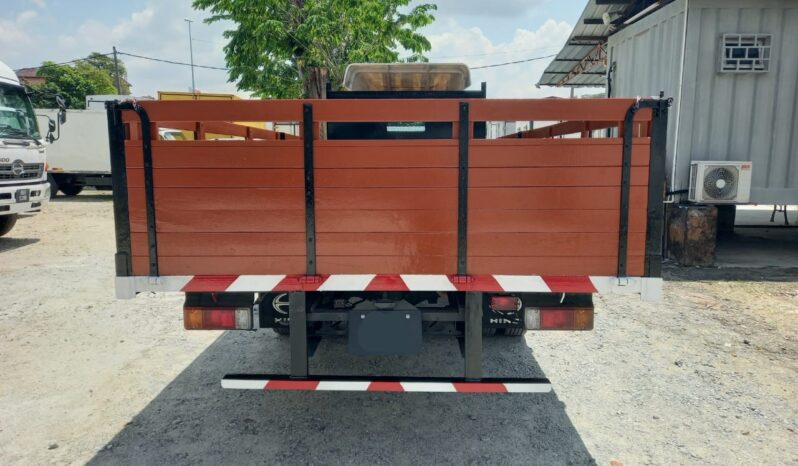 2022 Hino XZC710R (UBS ) Kargo Am 21’5 Top Condition full