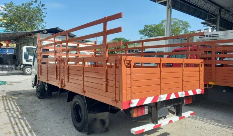 2013/14 Isuzu NPR66ULH Kargo Am 14’5 full