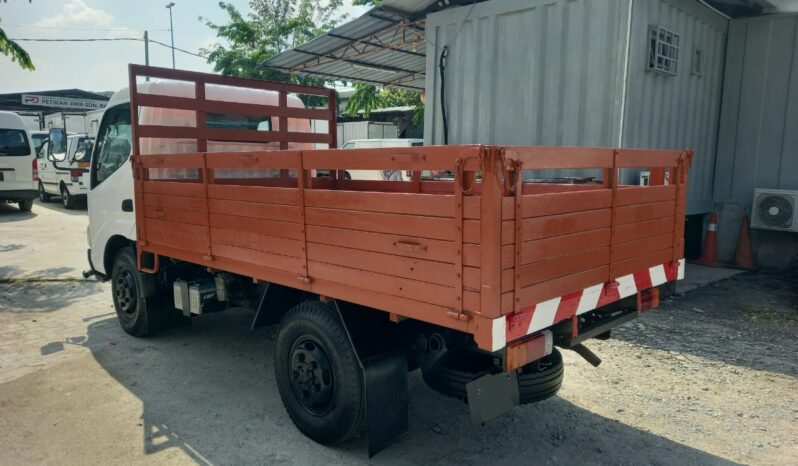 2012 Hino WU600R Kargo Am 10’3 full