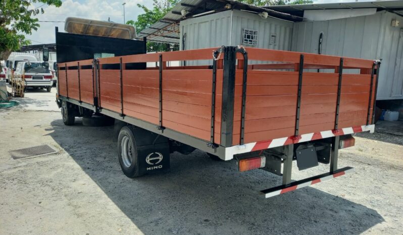 2022 Hino XZC710R (UBS ) Kargo Am 21’5 Top Condition full