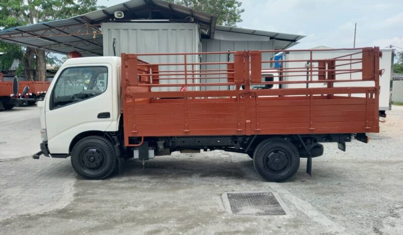 2012 Hino WU640R Kargo Am 13′ full