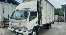 2007/08 Hino WU410R (UBS) Corrugated Box 17′ Sell As Condition