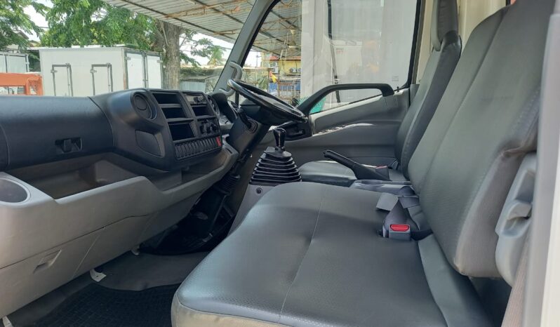 2015 Hino WU710R (UBS) Kargo Am  21’7 full