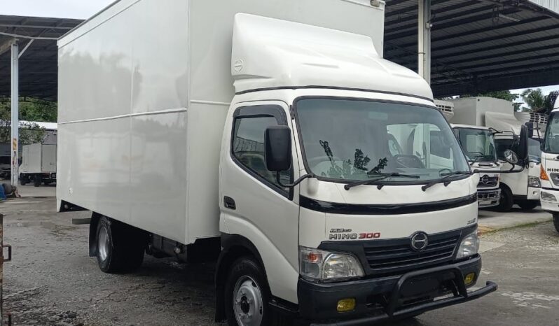 2010/11 Hino WU410R (UBS) Aluminium Box 16’8 (2 LHS Door) full