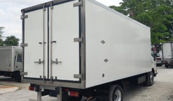2023 Hino XZC730R Freezer Box 17′ (1 LHS Door) TipTop Condition full