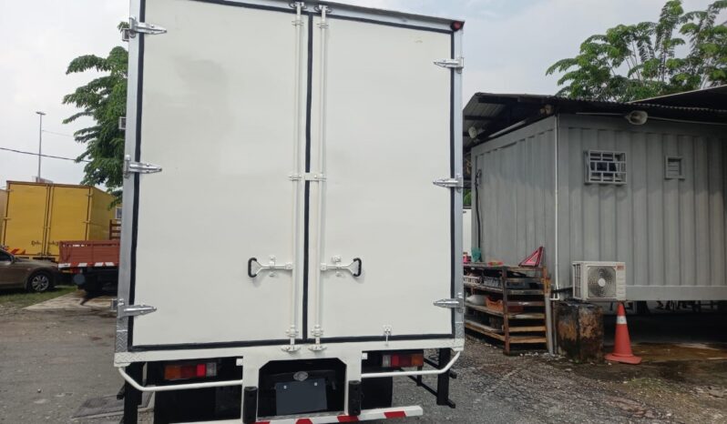 2016/17 Mitsubishi Fuso FE83PG Fiber Box 16’10 full