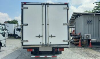 2017 Isuzu NQR75UKN-D UBS Freezer Box 21′ TipTop full