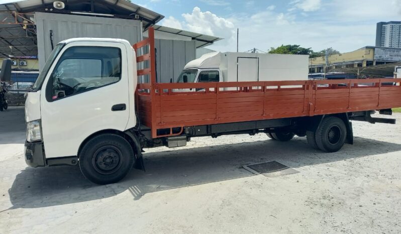 2015 Hino WU710R (UBS) Kargo Am  21’7 full