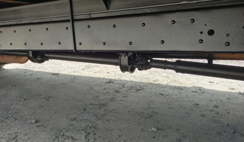 2015 Hino WU710R (UBS) Kargo Am  21’7 full