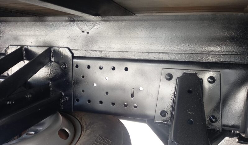 2021 Isuzu NLR85UHE Kargo With Tail Lift 14’5 full