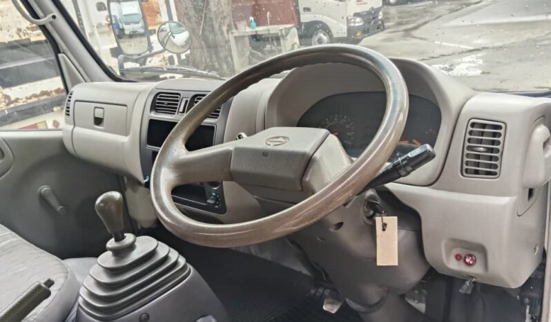 2015 Hino WU302R (UBS) Alu Box 13′ (4 LHS Door) full