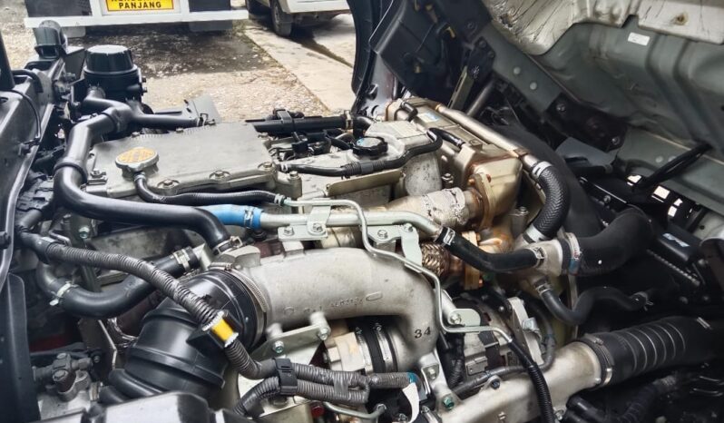 2025 New Rebuilt Hino FC7 Refrigerated Box 20′ (Unregister) full