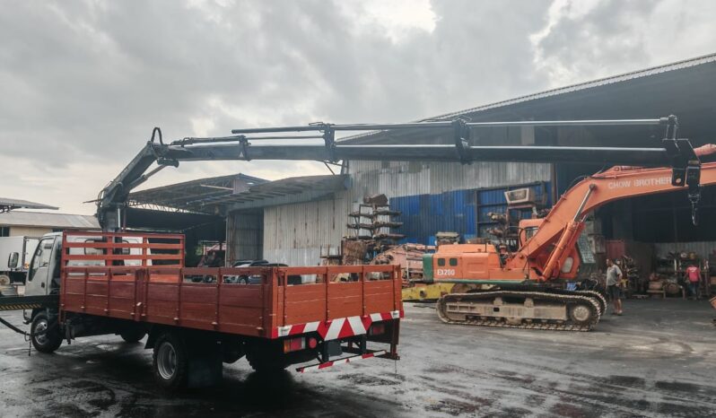 2013 Isuzu NPR66UPH-A (UBS) Kargo With Crane 18′ (HIAB crane 2.5ton) full