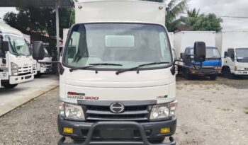 2015 Hino WU302R (UBS) Alu Box 13′ (4 LHS Door) full