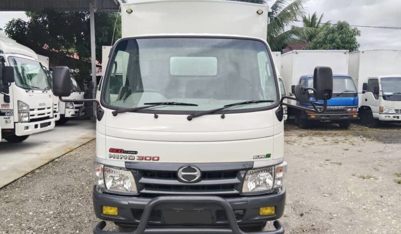 2015 Hino WU302R (UBS) Alu Box 13′ (4 LHS Door) full