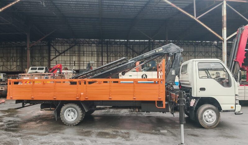2013 Isuzu NPR66UPH-A (UBS) Kargo With Crane 18′ (HIAB crane 2.5ton) full