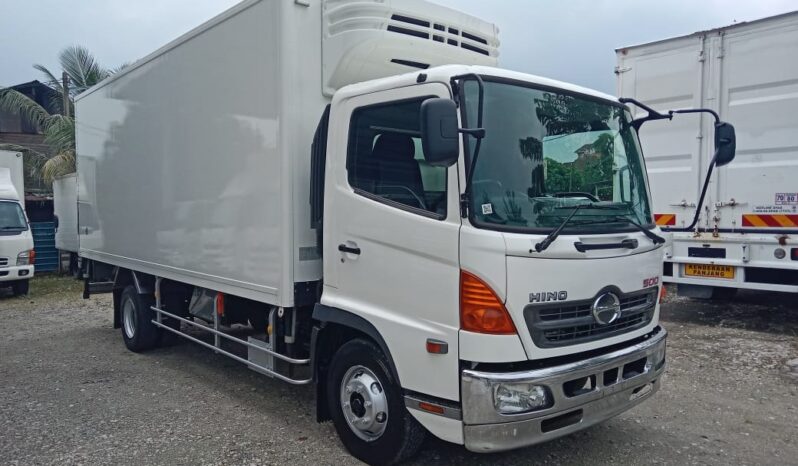 2025 New Rebuilt Hino FC7 Refrigerated Box 20′ (Unregister) full