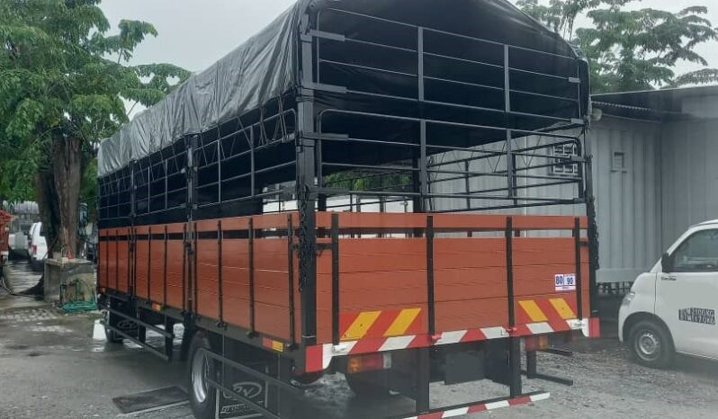 2022 Hino XZC710 (UBS) A KARGO AM With Steel Railing 21’5 Top Condition full