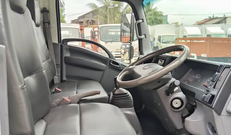 2017 Isuzu NLR85UEE-A (UBS) Freezer Box 13′ (1 LHS Door) full