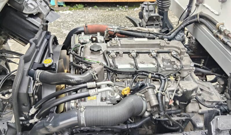 2017 Isuzu NLR85UEE-A (UBS) Freezer Box 13′ (1 LHS Door) full