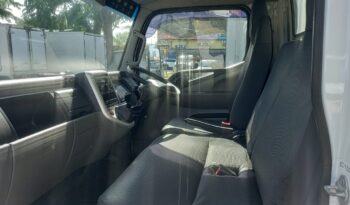 2018/19 Mitsubishi Fuso FE71PB Fiber Box 10’4 TipTop Low Mile !!! full
