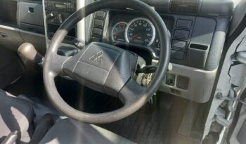2018/19 Mitsubishi Fuso FE71PB Fiber Box 10’4 TipTop Low Mile !!! full
