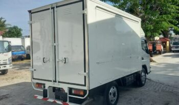 2018/19 Mitsubishi Fuso FE71PB Fiber Box 10’4 TipTop Low Mile !!! full