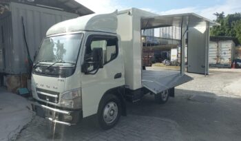 2018/19 Mitsubishi Fuso FE71PB Fiber Box 10’4 TipTop Low Mile !!! full