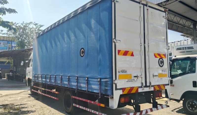 2007/08 Nissan UD LKA211 (UBS) Corrugated Box With Curtain Sider 24’8 Sell As Condition full
