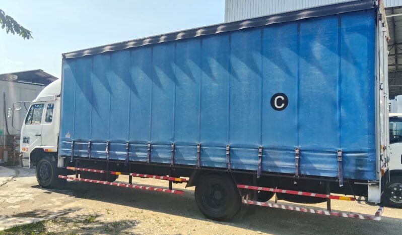 2007/08 Nissan UD LKA211 (UBS) Corrugated Box With Curtain Sider 24’8 Sell As Condition full