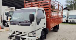 2013 Isuzu NPR71ULHT Kargo Am 14’3