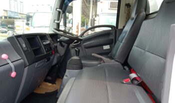 2023 Isuzu NLR85UEE Alu Box 10’4 (2 LHs Door) TipTop Condition full