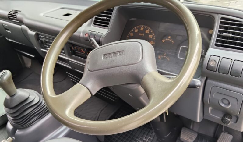 2013 Isuzu NPR71ULHT Kargo Am 14’3 full