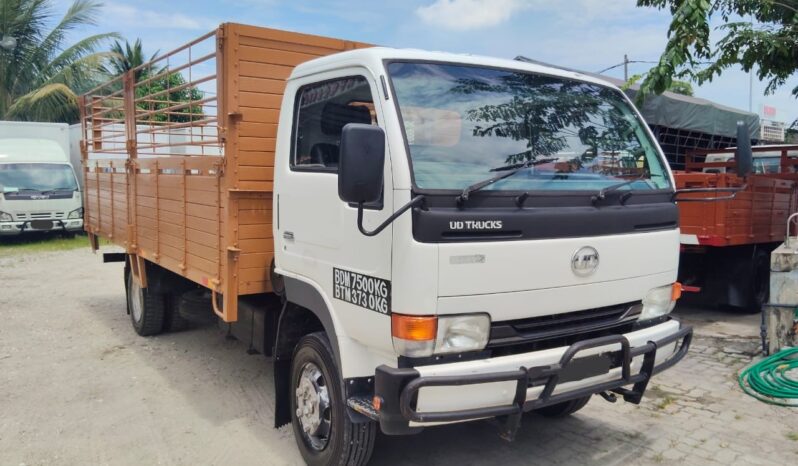 2017 Nissan UD NU41T5 Kargo Am 16’3 Sell As Condition full