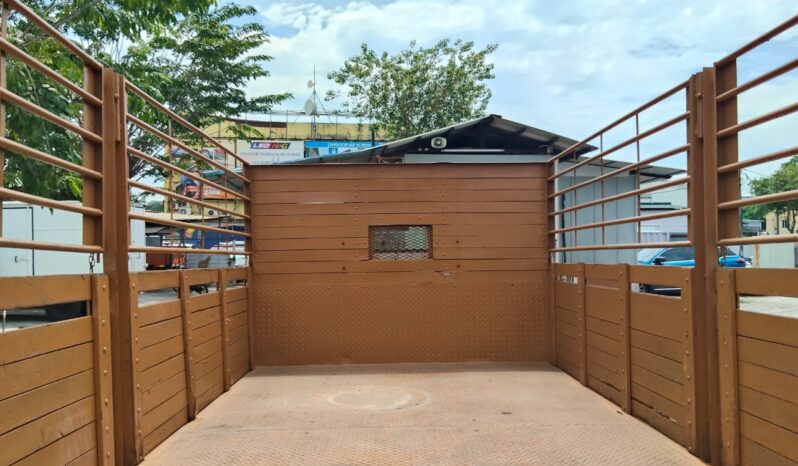 2017 Nissan UD NU41T5 Kargo Am 16’3 Sell As Condition full