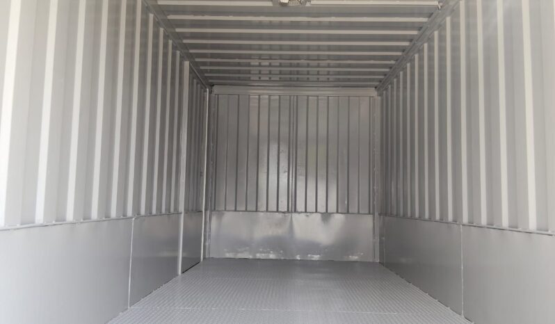 2020/21 Hino XZU720R (UBS) Corrugated Box With Tail Lift 17’7 full