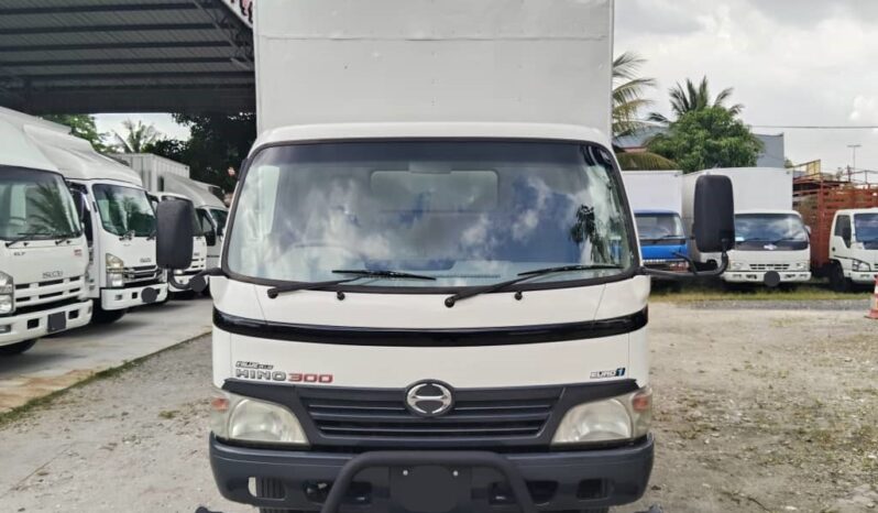 2011 Hino WU410R Aluminium Box  14’8 full