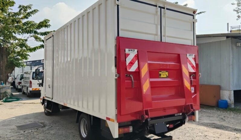 2020/21 Hino XZU720R (UBS) Corrugated Box With Tail Lift 17’7 full