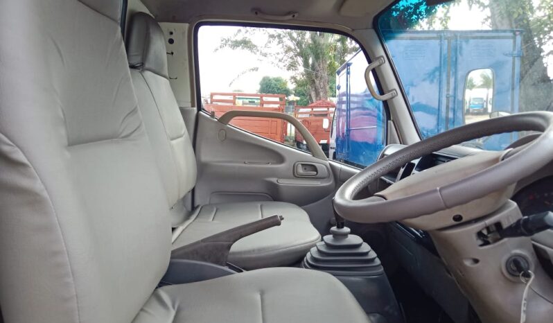 2007 Hino WU300R (UBS) Alu Box 13′ Sell As Condition full