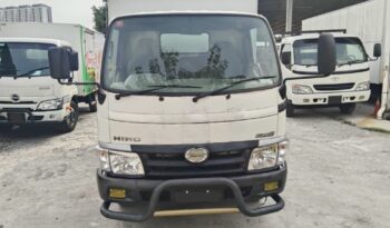 2014/15 Hino WU302R Alu Box 10’4 (1 LHS Door) full