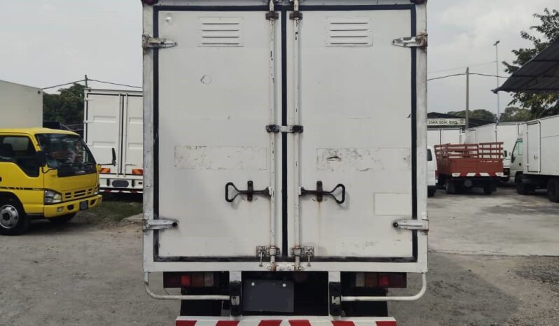 2014/15 Hino WU302R Alu Box 10’4 (1 LHS Door) full