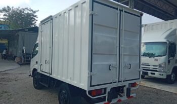 2011 Hino WU300R Corrugated Box 10’4 (1 RHS Door & 1 LHS Door) full