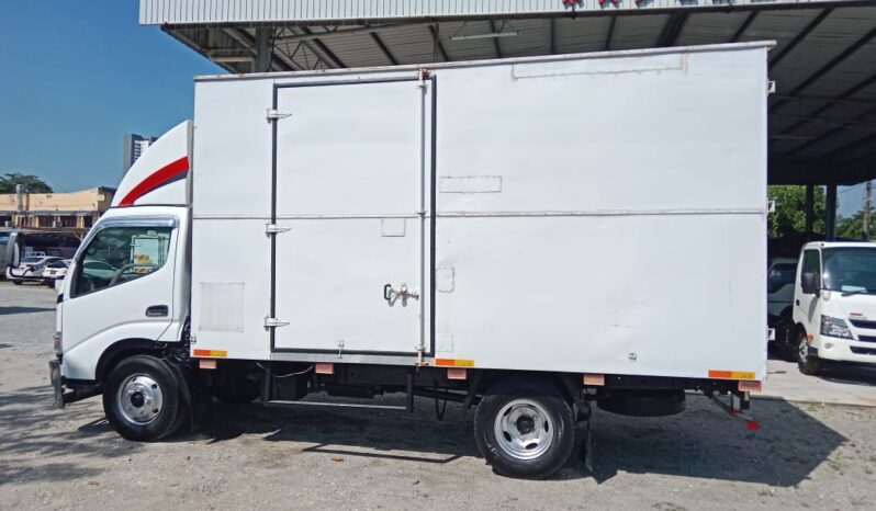 2010 Hino WU410R Aluminium Box 14’11 (1 LHS Door) full