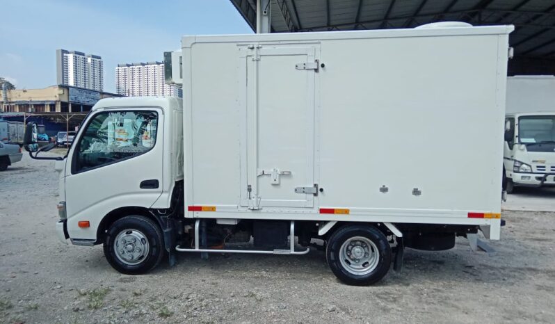 2024 Hino REBUILD XZU605 Freezer Box 10’6 (1 LHS Door) (Temp -5C) (6 Wheeler) full