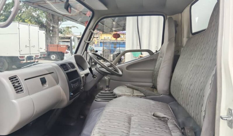 2014/15 Hino WU302R Alu Box 10’4 (1 LHS Door) full