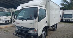 2013/14 HINO WU600R Alu Box 10’3 (1 LHS Door)