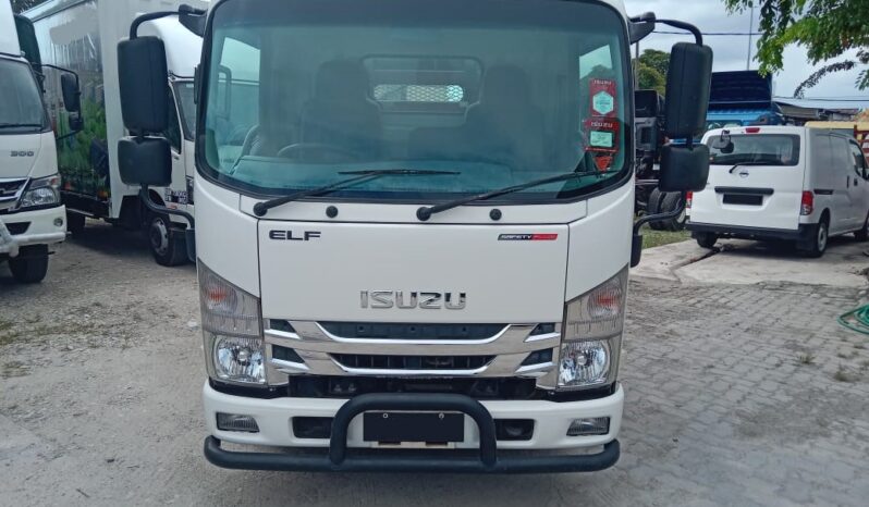 2023 Isuzu NLR77UEE Kargo Am 10′ Good Condition full