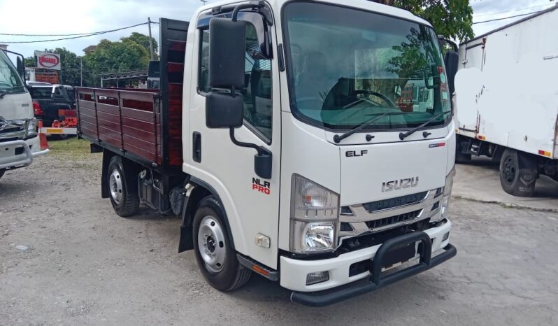 2023 Isuzu NLR77UEE Kargo Am 10′ Good Condition full