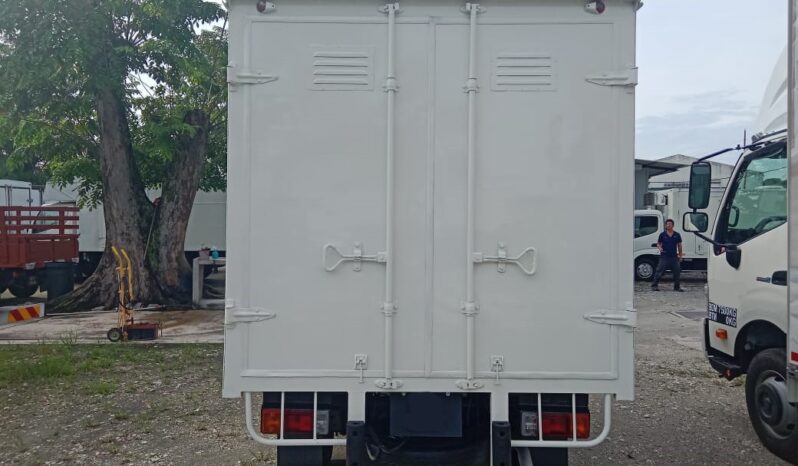 2013/14 HINO WU600R Alu Box 10’3 (1 LHS Door) full