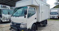 2013/14 Hino WU302 Luton Box 10’9